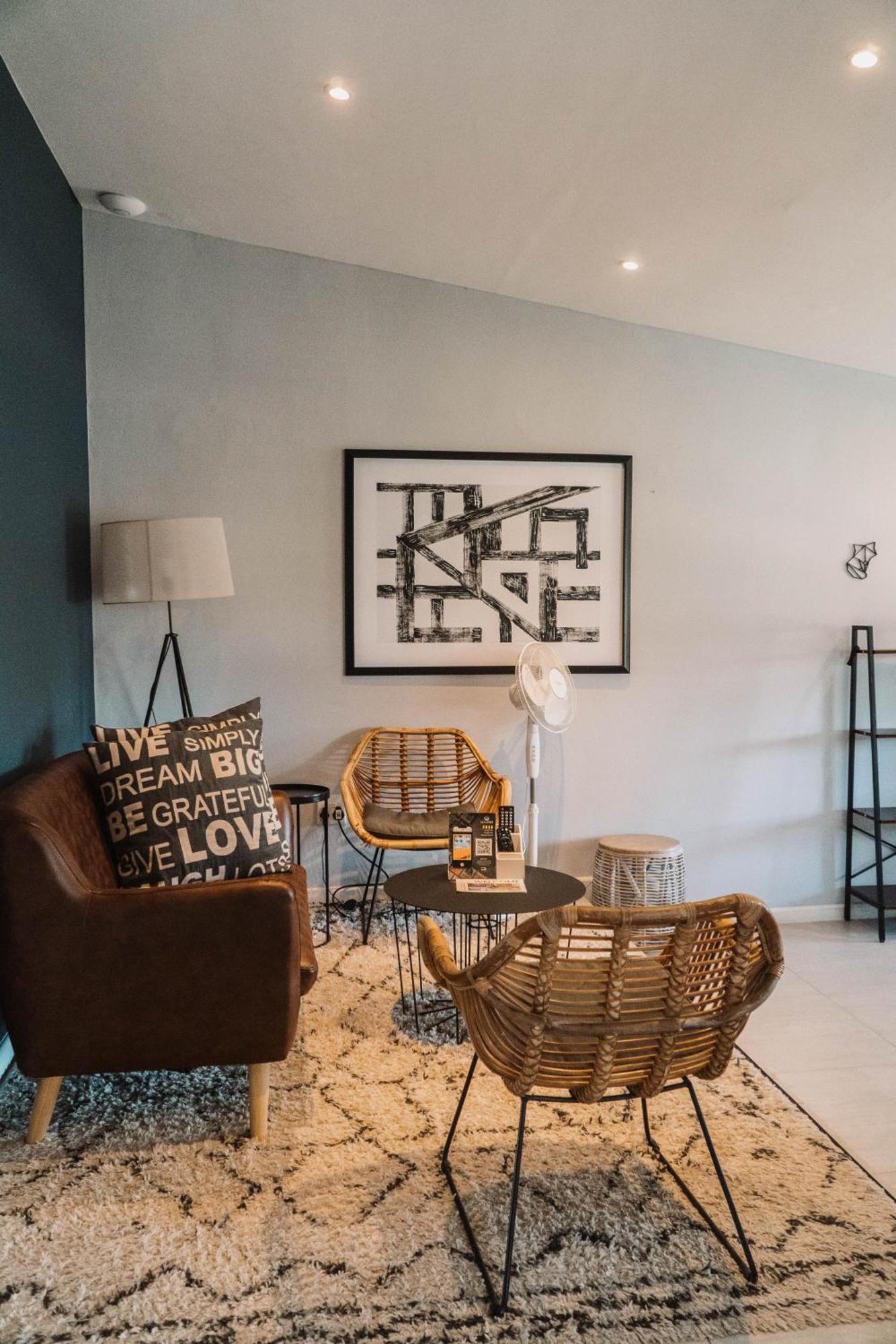 The Salene Hotel & Apartments 스텔렌보스 외부 사진